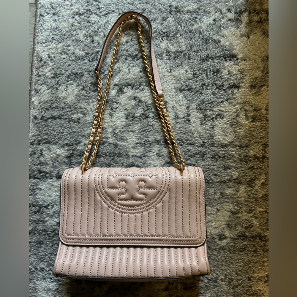 Tory Burch (FLEMING MINI STUD CONVERTIBLE SHOULDER BAG)